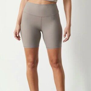 Abercrombie and Fitch YPB Sculpt Lux High Rise Bike Shorts in Sand- M